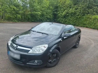 Gebraucht Opel Astra 125 PS (91 kW) 2008 Schwarz Cabrio