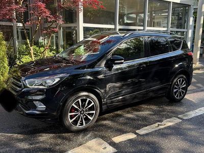 Gebraucht Ford Kuga ST-Line 150 PS (110 kW) 2019 Schwarz SUV