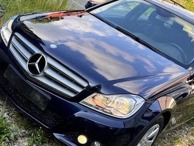 Mercedes 220