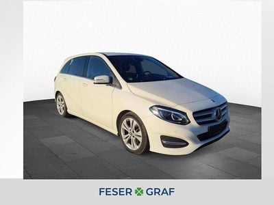 Gebraucht Mercedes B220 Urban 184 PS (135 kW) 2017 Weiß Van / Kleinbus