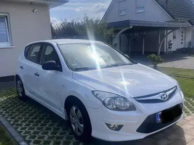 Gebraucht Hyundai i30 Classic 109 PS (80 kW) 2011 Limousine