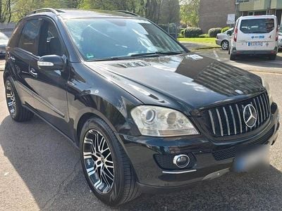 Gebraucht Mercedes ML350 272 PS (200 kW) 2005 Schwarz SUV