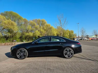 Gebraucht Mercedes CLA180 136 PS (100 kW) 2024 Schwarz Coupé