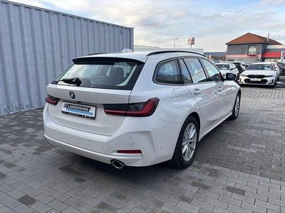 Gebraucht BMW 320 Efficient Dynamics 190 PS (139 kW) 2023 Weiß Kombi