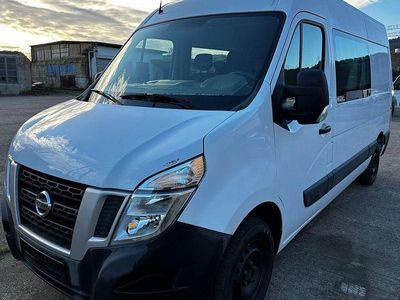 Nissan NV400
