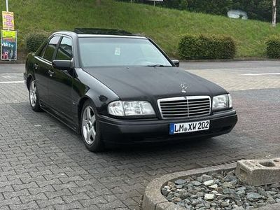 Mercedes C200