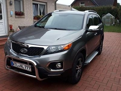 Silber Gebraucht 2011 Kia Sorento Spirit SUV | 7.900 € (Etwas zu teuer)