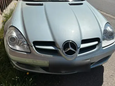 Second-hand Mercedes SLK200 163 CP (119 kW) 2004 Argintiu Cabrio