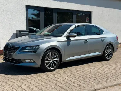 Gebraucht Skoda Superb LAURIN & KLEMENT 220 PS (161 kW) 2017 Grau Limousine