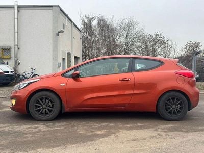 Orange Gebraucht 2015 Kia ProCeed Spirit Limousine | 4.900 € (Superpreis)