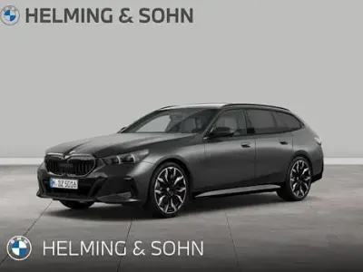 Neu BMW 540 M Sport 303 PS (222 kW) 2026 Silber Kombi