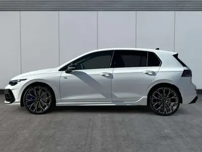 Ny VW Golf VIII R 333 HK (244 kW) 2026 Hvid Sedan