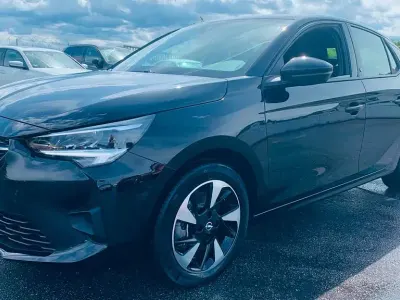 Gebraucht Opel Corsa-e GS Line 100 kW (136 PS) 2023 Schwarz Kleinwagen