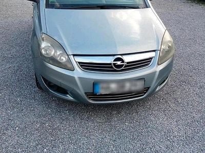 Gebraucht Opel Zafira 2010 Silber Van / Kleinbus