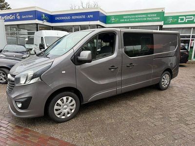 Beige Gebraucht 2018 Opel Vivaro Van / Kleinbus | 10.650 € (Fairer Preis)