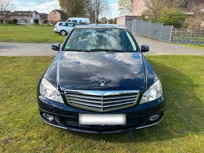 Gebraucht Mercedes C200 Elegance 184 PS (135 kW) 2009 Blau Limousine