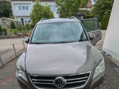 Gebraucht VW Tiguan Track & Field 170 PS (125 kW) 2009 Grau SUV