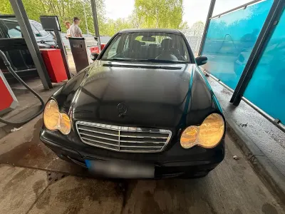 Gebraucht Mercedes C200 122 PS (89 kW) 2006 Schwarz Limousine