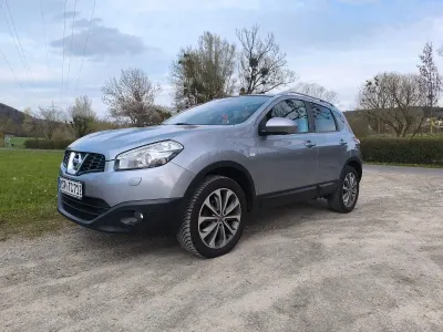 Używany Nissan Qashqai Tekna 141 KM (103 kW) 2012 Szary SUV