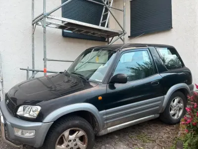 Gebraucht Toyota RAV4 129 PS (94 kW) 1998 Schwarz SUV
