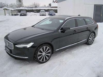 Black solid "stone" / solid Gebraucht 2023 Volvo V90 Inscription Kombi | 35.900 € (Guter Preis)