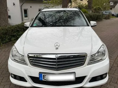 Gebraucht Mercedes 200 136 PS (100 kW) 2012 Weiß Kombi