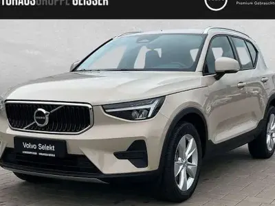 Ny Volvo XC40 Core 163 HK (119 kW) 2025 Brun SUV