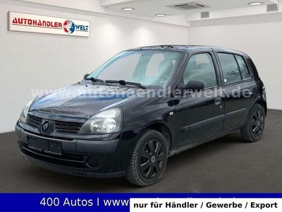 Second-hand Renault Clio II 58 CP (42 kW) 2004 Negru Berlinǎ