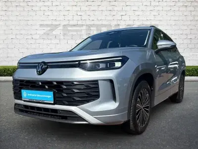 Gebraucht VW Tayron Life 150 PS (110 kW) 2025 Silber SUV