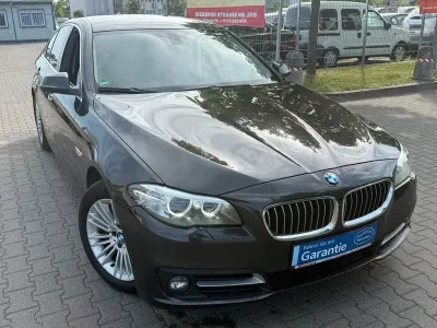 Gebraucht BMW 525 Luxury Line 218 PS (160 kW) 2014 Braun Limousine