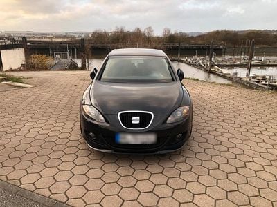 Schwarz Gebraucht 2006 Seat Leon Limousine | 3.300 € (Etwas zu teuer)
