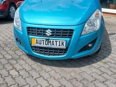 Gebraucht Suzuki Splash Active+ 94 PS (69 kW) 2013 Blau Kleinwagen