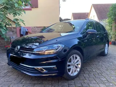 Gebraucht VW Golf VII Highline 150 PS (110 kW) 2017 Schwarz Kombi