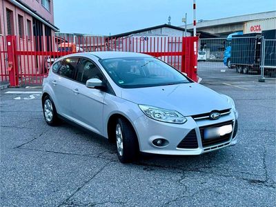 Gebraucht Ford Focus 125 PS (91 kW) 2011 Silber Kombi