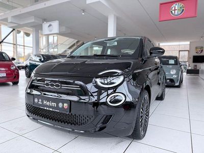 Gebraucht Fiat 500e La Prima 86 kW (118 PS) 2023 Schwarz Kleinwagen