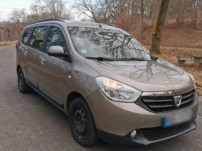 Gebraucht Dacia Lodgy 116 PS (85 kW) 2013 Van / Kleinbus