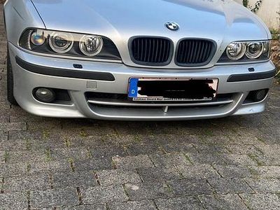 BMW 523