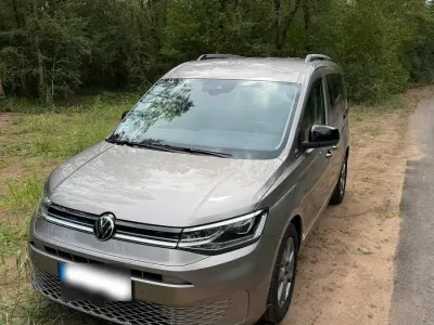 Gebraucht VW Caddy Style 122 PS (89 kW) 2022 Andere farben Van / Kleinbus