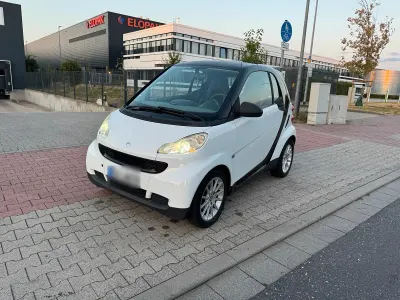 Gebraucht Smart ForTwo Coupé 61 PS (44 kW) 2008 Weiß Coupé