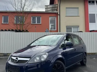 Używany Opel Zafira 110 KM (80 kW) 2012 Niebieski Minivan
