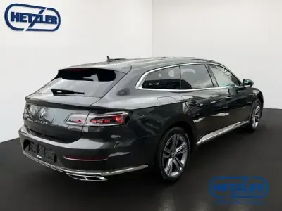 Używany VW Arteon R-line 200 KM (147 kW) 2024 Szary Kombi