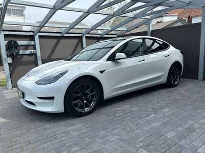 gebraucht Tesla Model 3 mit Garantie 8-fach Bereift