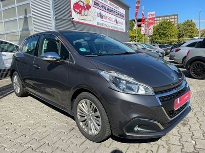 gebraucht Peugeot 208 Allure Navi Tempomat Einparkhilfe Sitzhzg