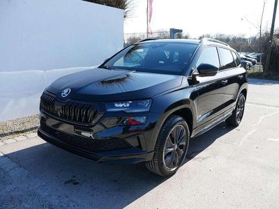 Neu Skoda Karoq SportLine 190 PS (139 kW) 2026 Blackmagic perleffekt SUV
