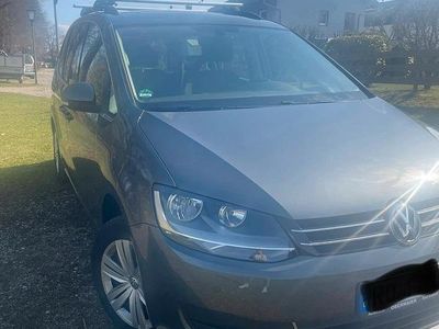 Gebraucht VW Sharan 150 PS (110 kW) 2018 Grau Van / Kleinbus