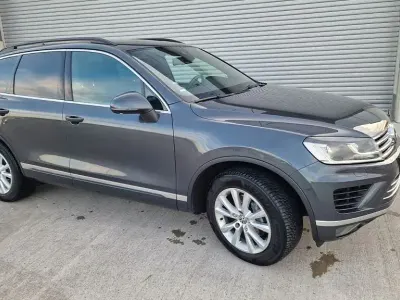 Gebraucht VW Touareg Exclusive 262 PS (192 kW) 2015 Grau SUV