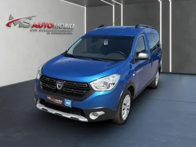 Gebraucht Dacia Dokker Celebration 116 PS (85 kW) 2018 Blau Van / Kleinbus
