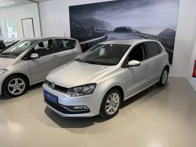 Używany VW Polo Sound 90 KM (66 kW) 2017 Srebrny