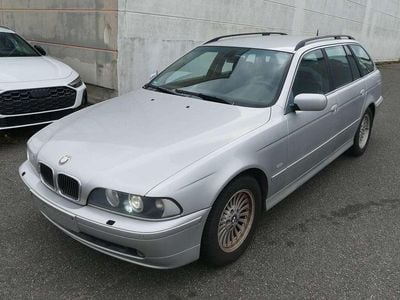 BMW 525