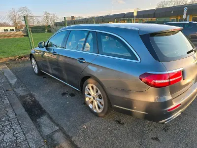 Gebraucht Mercedes 350 Avantgarde 258 PS (189 kW) 2019 Grau Kombi